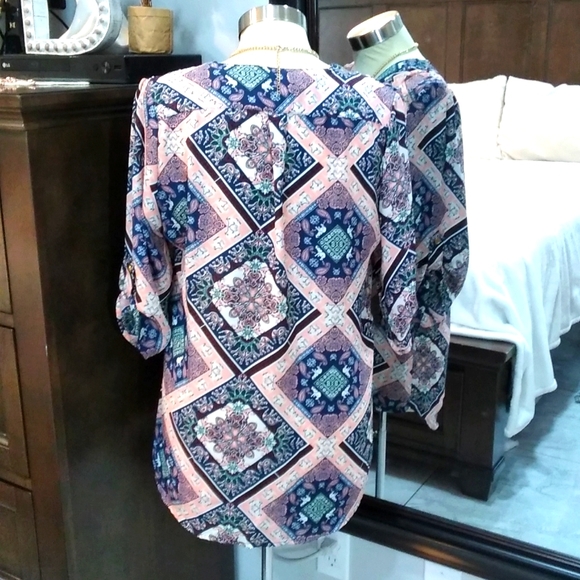 Justify women's shirt top medium - Picture 3 of 7